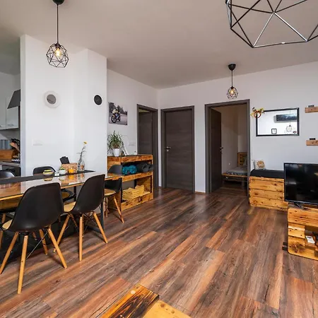 펜션 2 Bedroom In Kršan